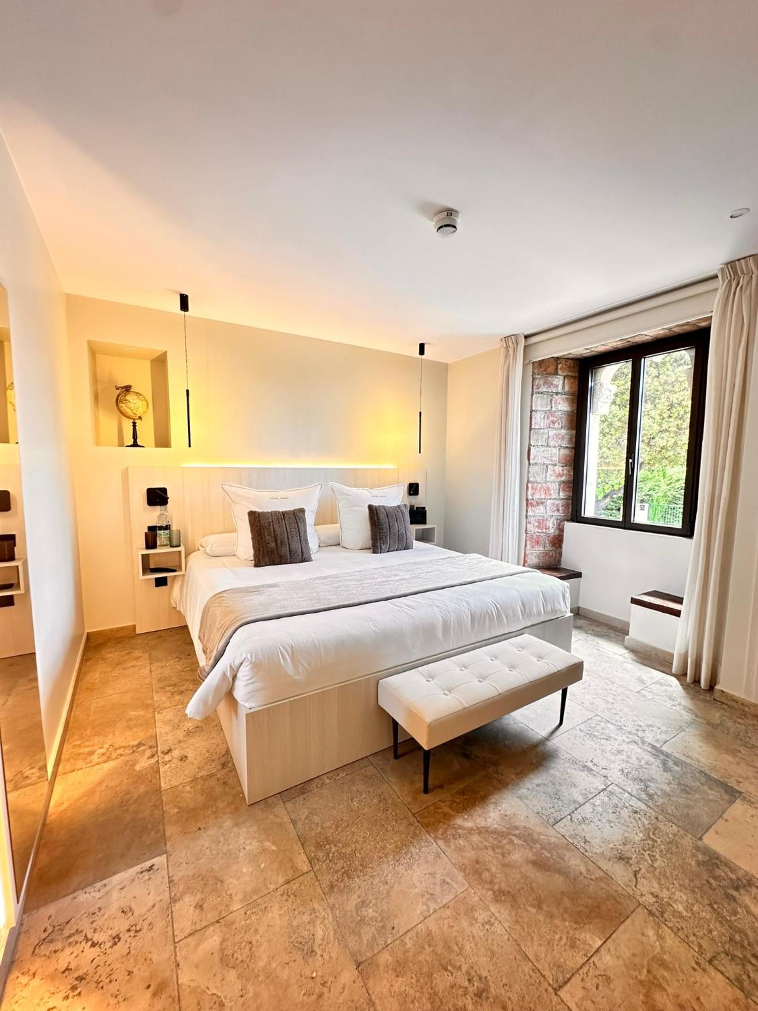 Boutique Hotel Comtal Empuries Roses Exterior photo