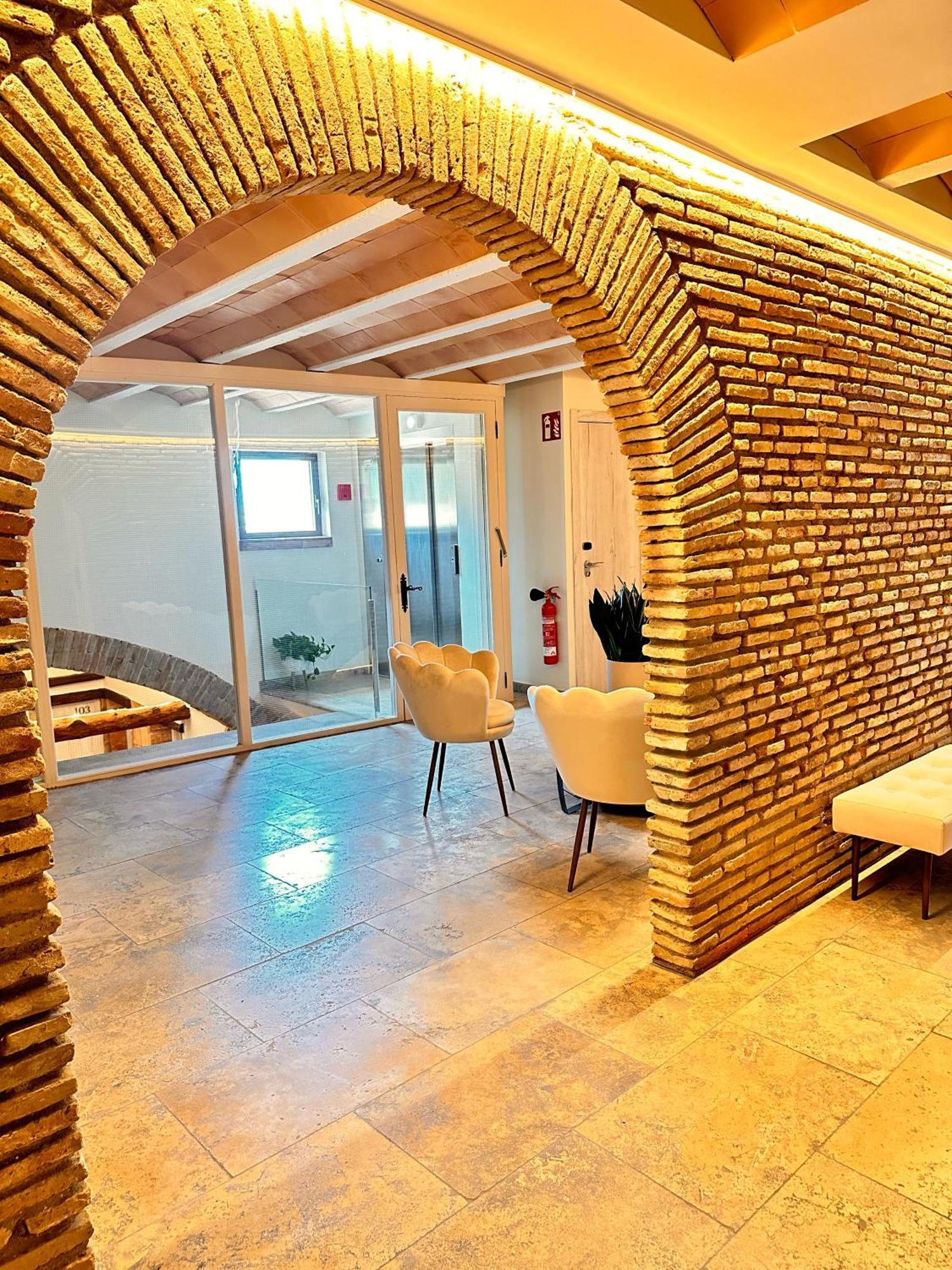 Boutique Hotel Comtal Empuries Roses Exterior photo