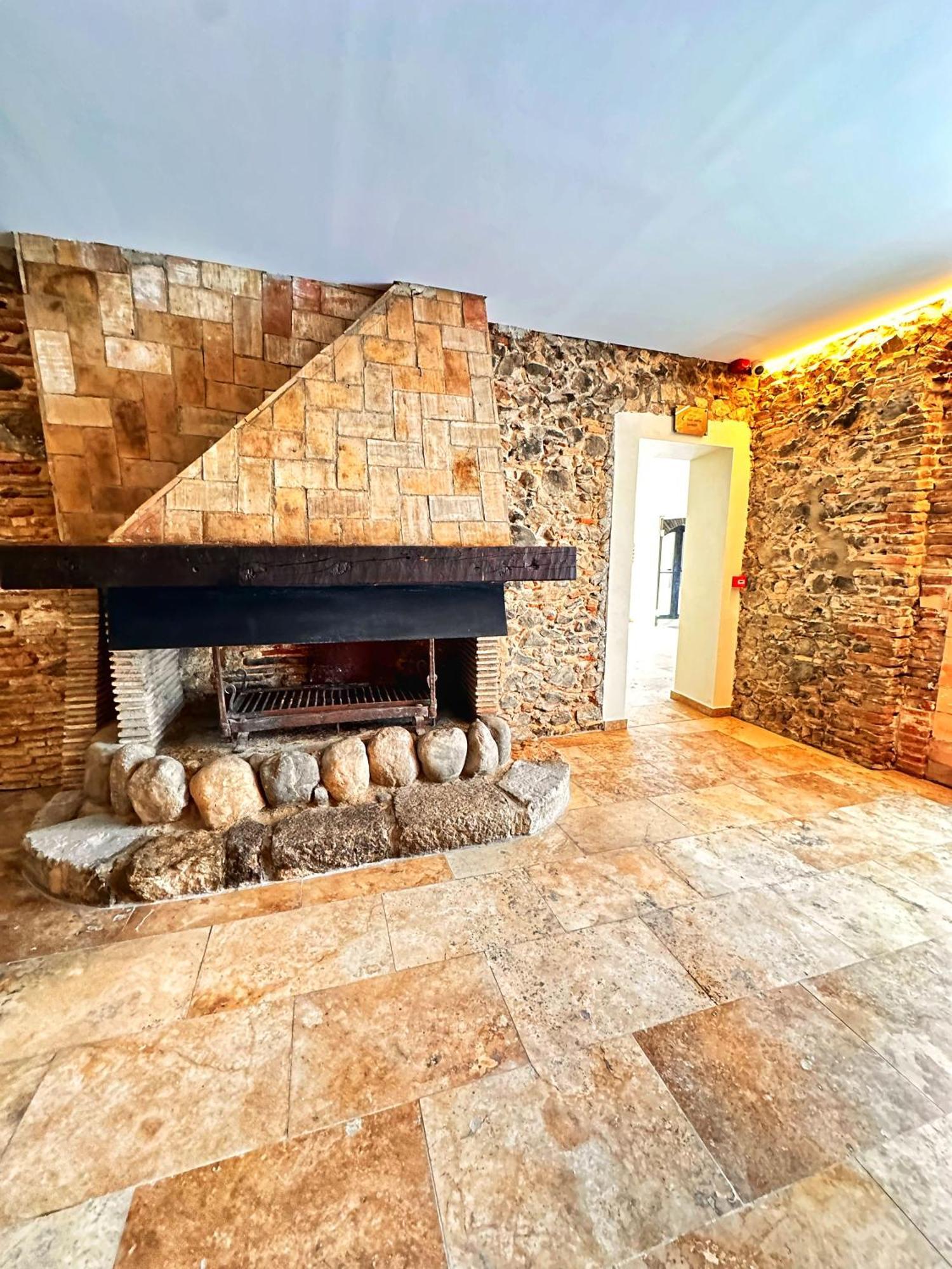 Boutique Hotel Comtal Empuries Roses Exterior photo