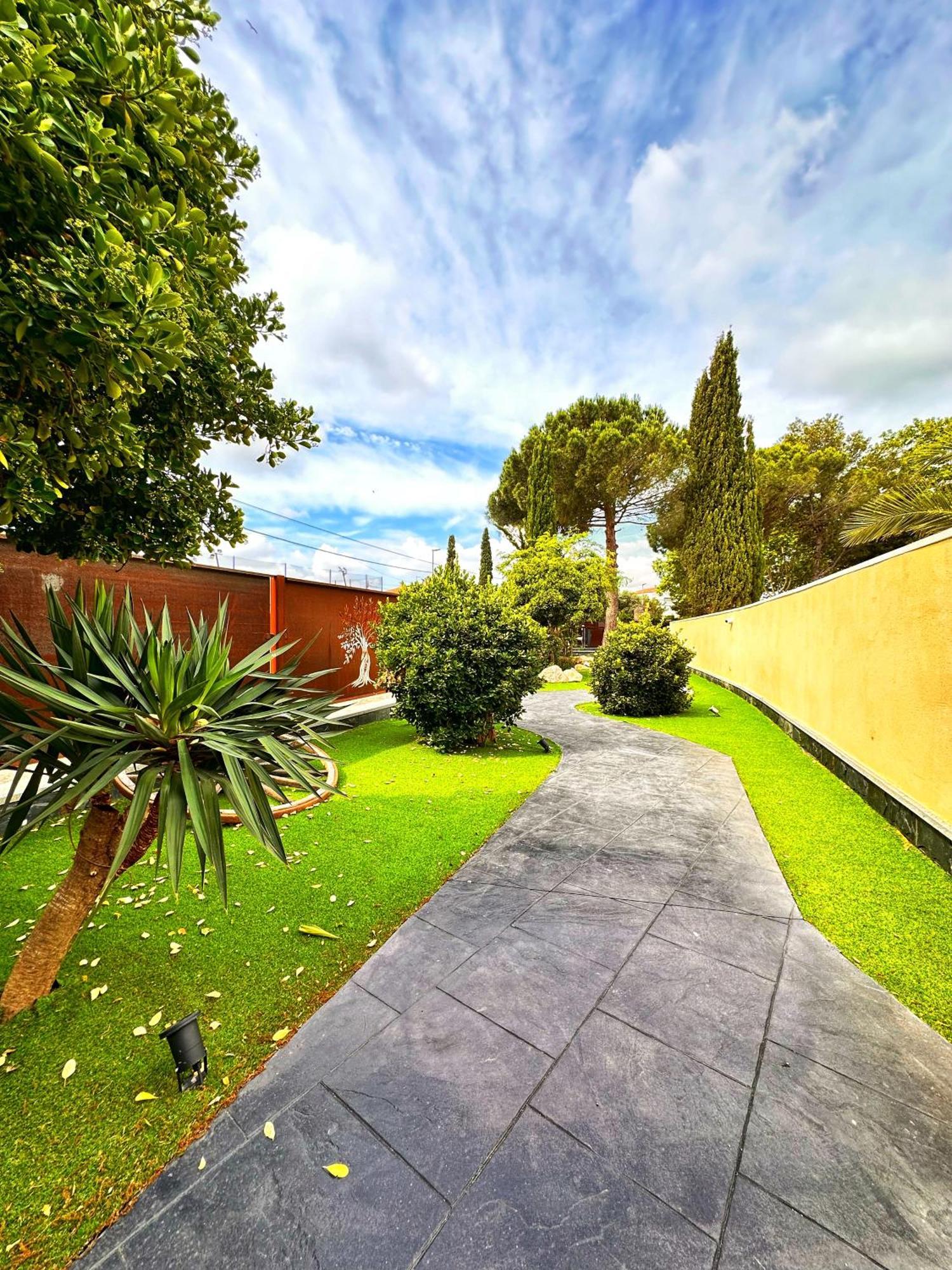Boutique Hotel Comtal Empuries Roses Exterior photo