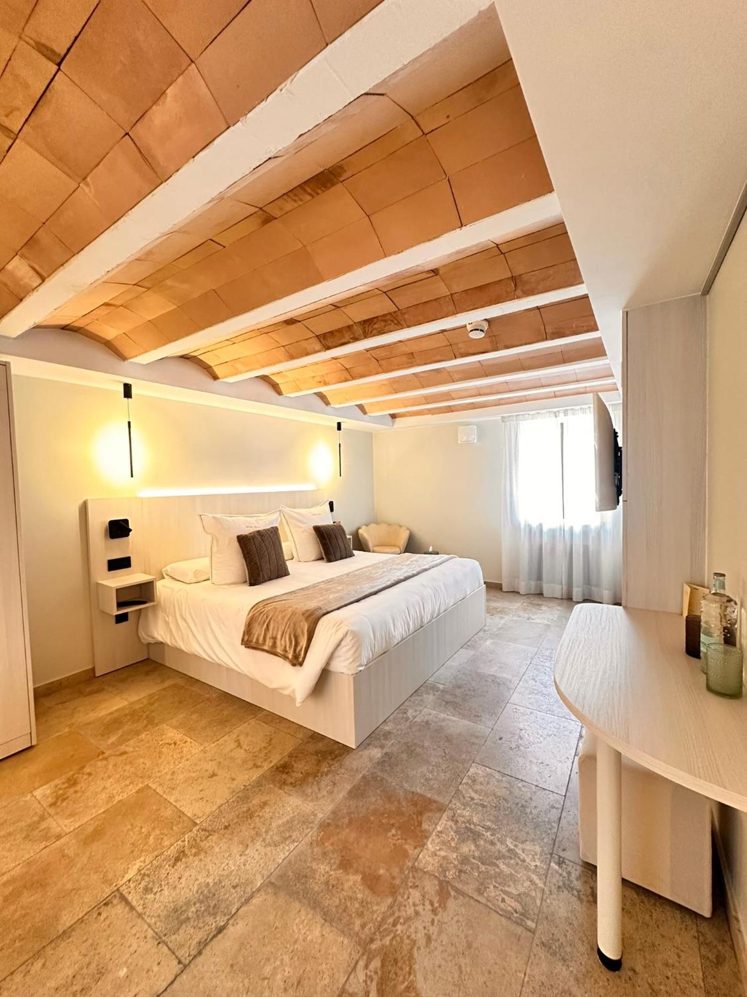 Boutique Hotel Comtal Empuries Roses Exterior photo